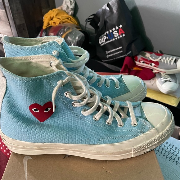 Blue converse - Picture 2 of 5